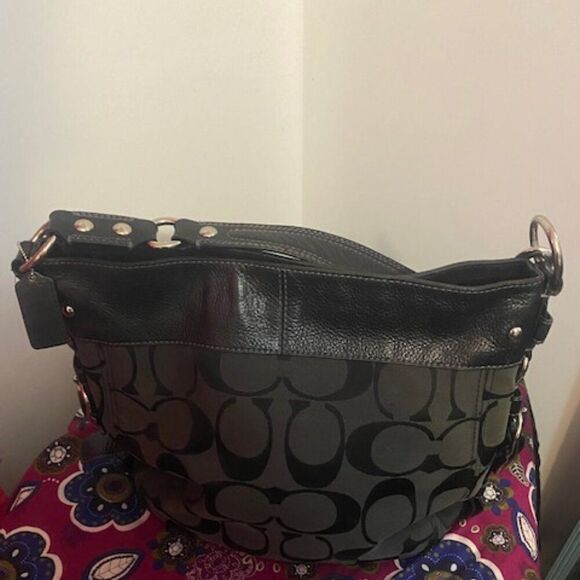 Coach 12874 Gray/Black Signature Logo Zoe Canvas and Leather Hobo shoulder bag - Picture 2 of 10